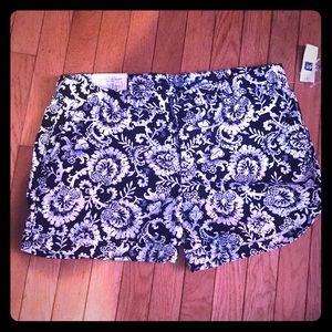 The girlfriend 4 inch short